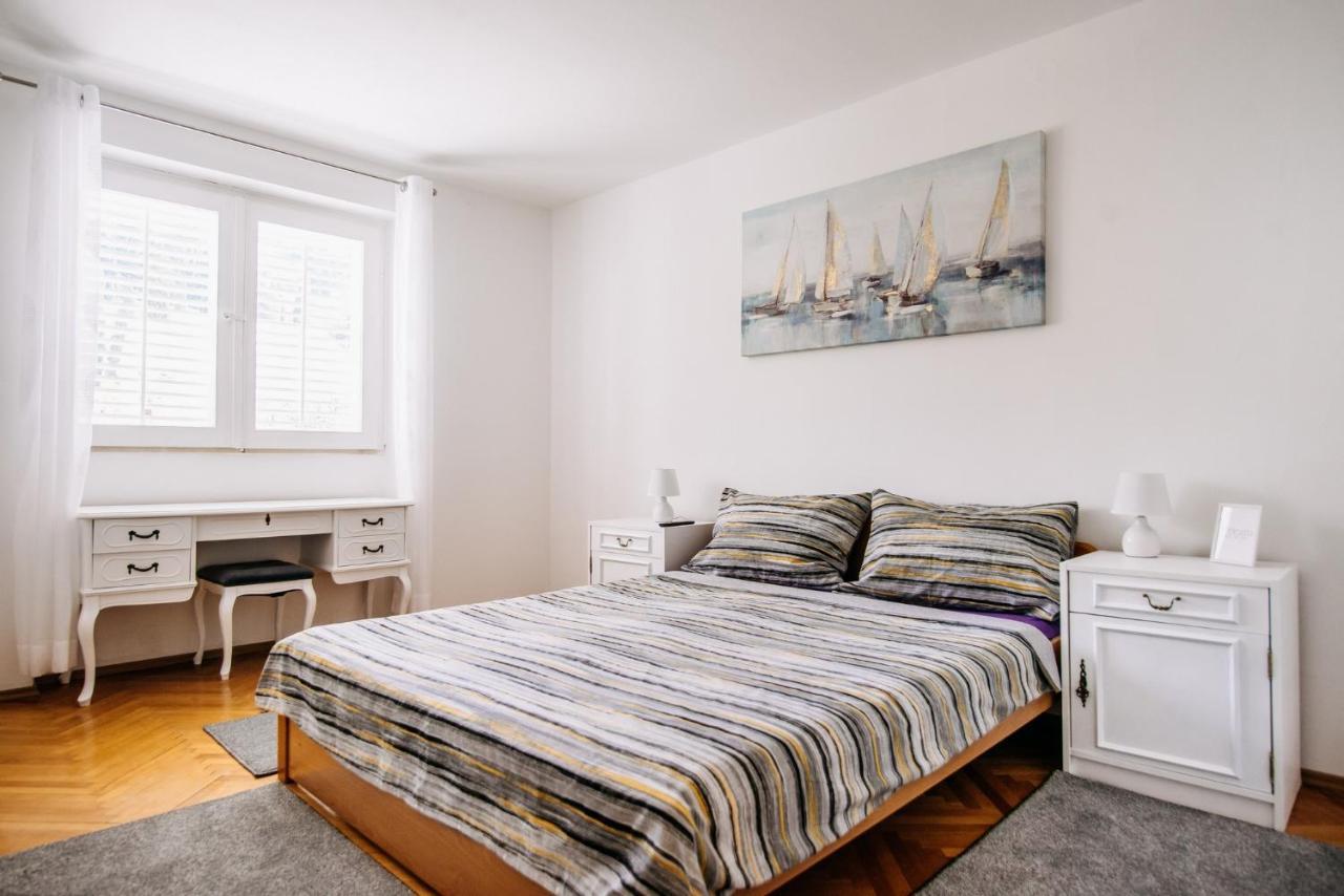 Sunnynest Apartment - 3Br Apt With Free Parking & Wi-Fi, Close To Lapad Bay Beach 두브로브니크 외부 사진