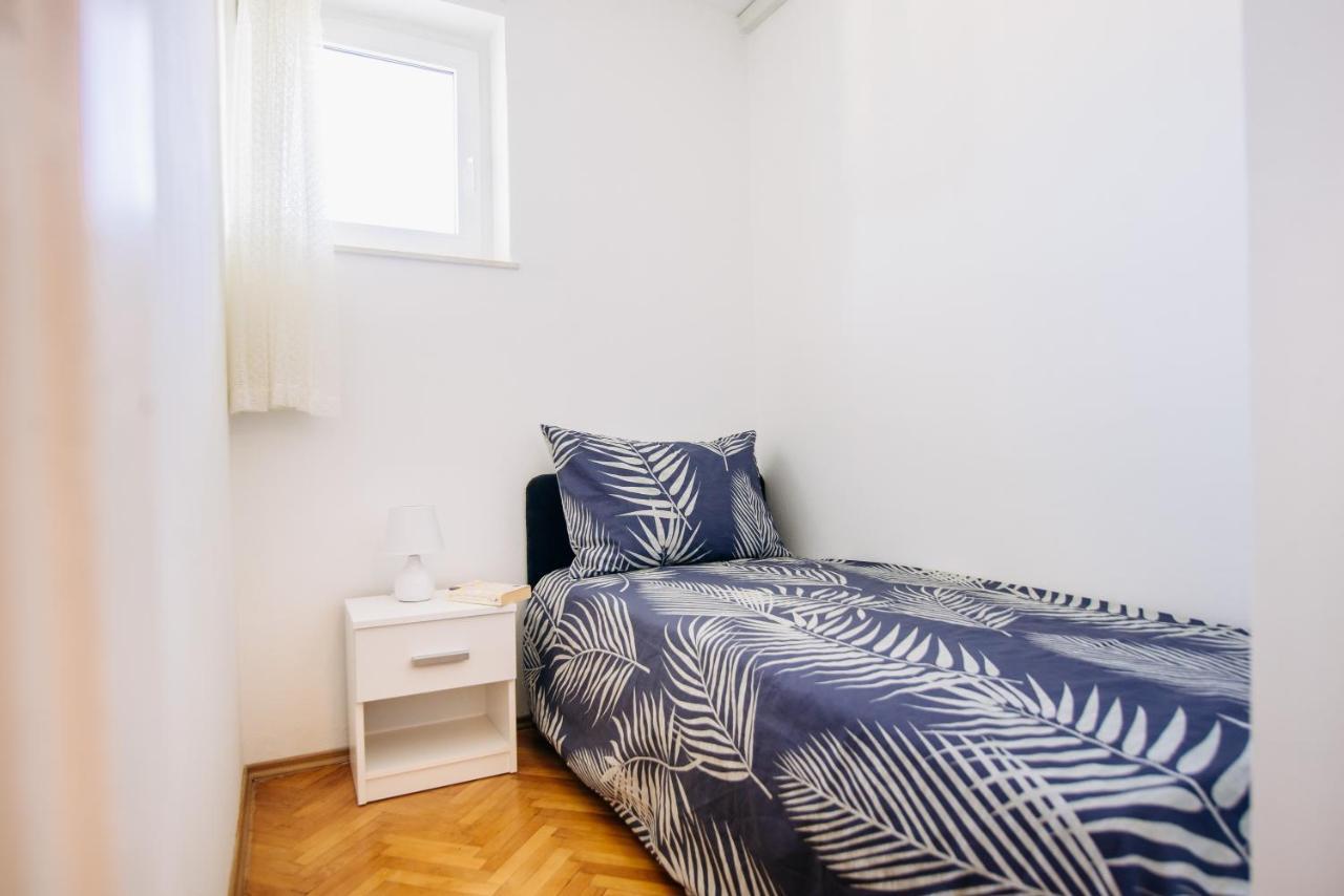 Sunnynest Apartment - 3Br Apt With Free Parking & Wi-Fi, Close To Lapad Bay Beach 두브로브니크 외부 사진